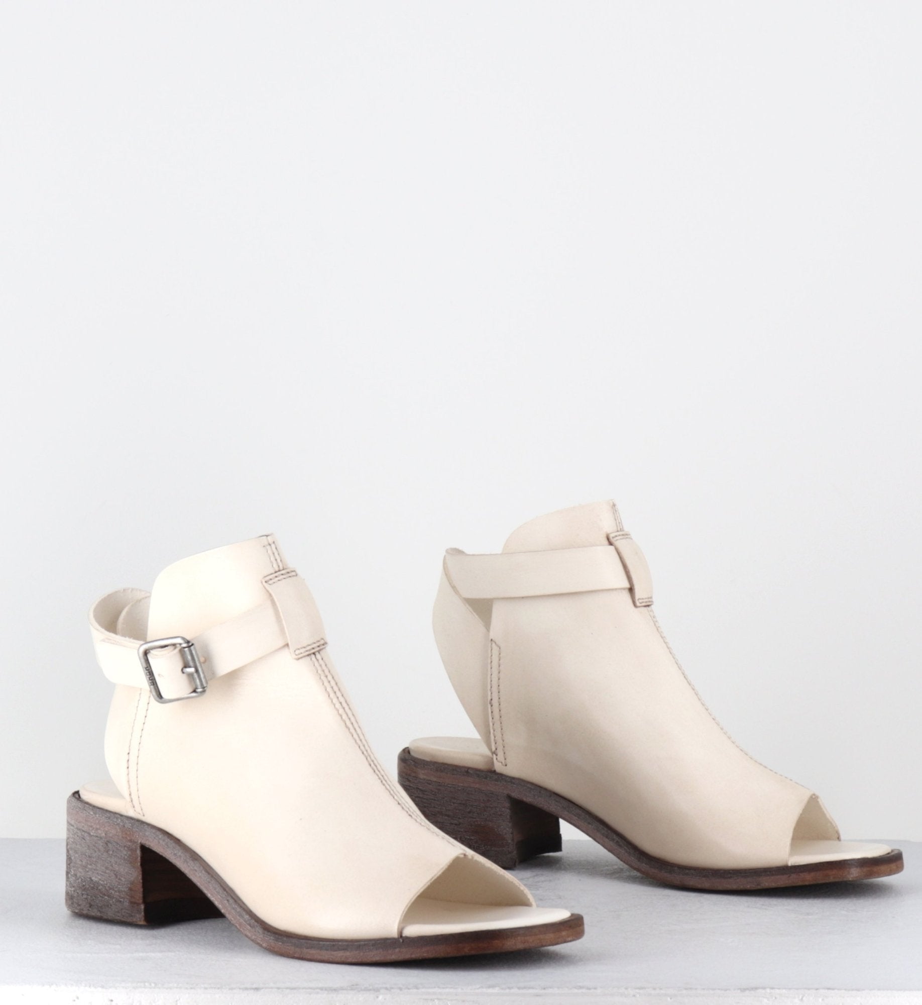 Sandales 'open-boots' en cuir blanc talon bloc - 34501G OIL BIANCO