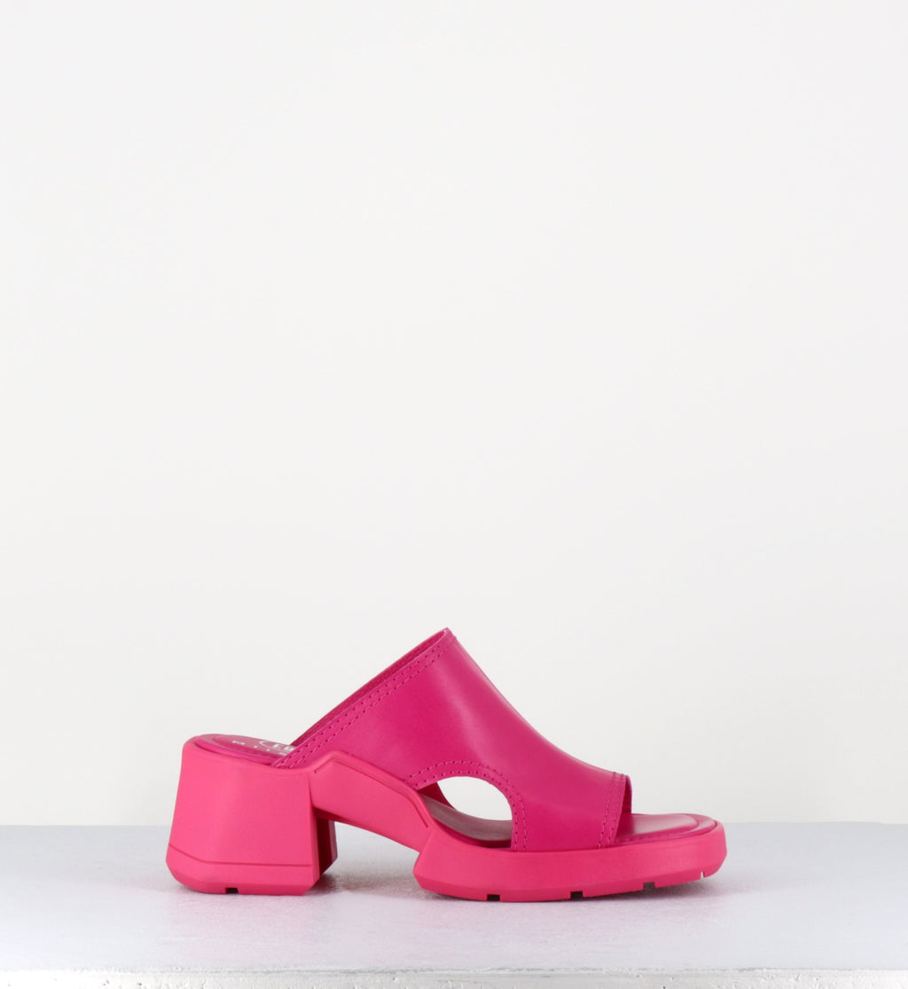 TAWNY PINK MULES