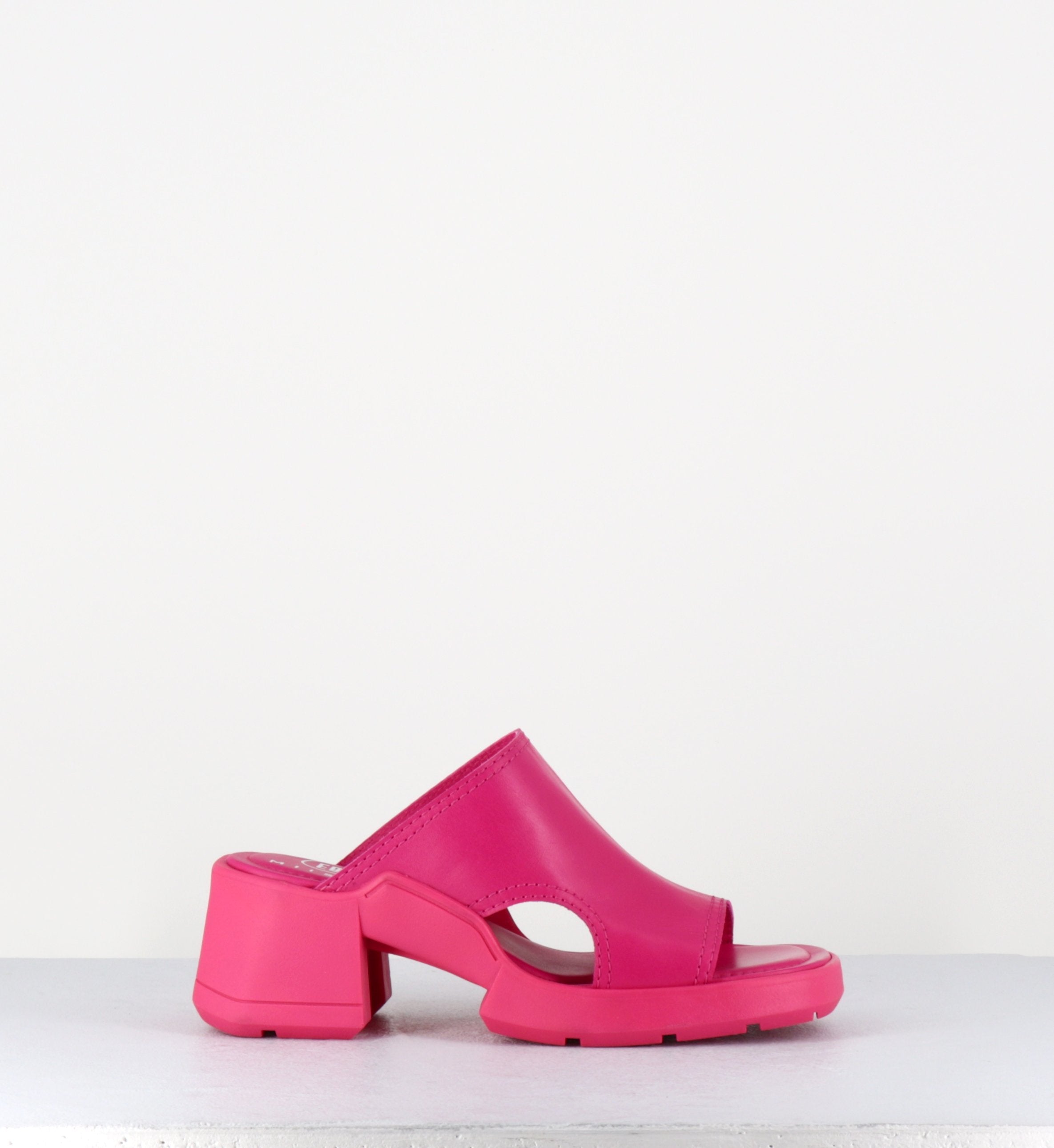 TAWNY PINK MULES