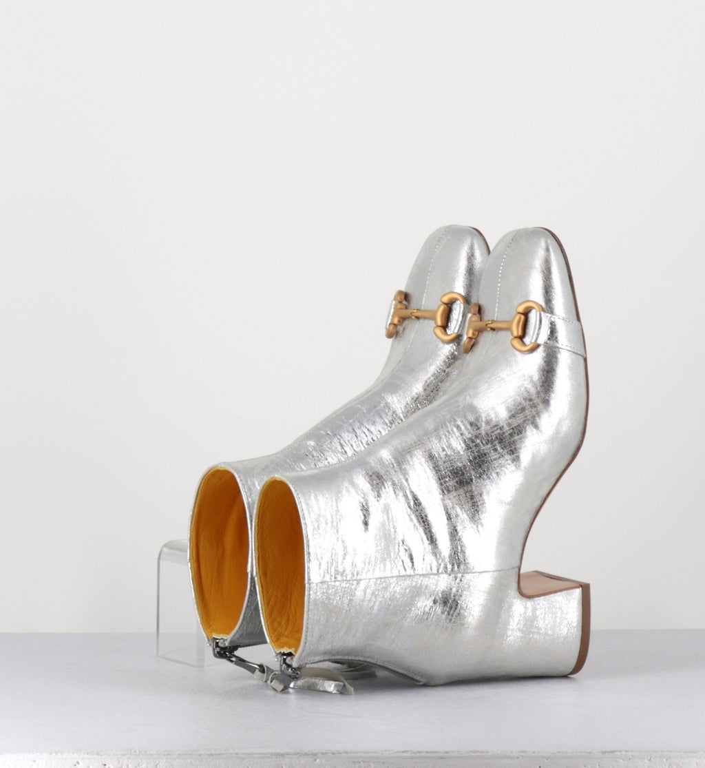 Q199 VINTAGE SILVER