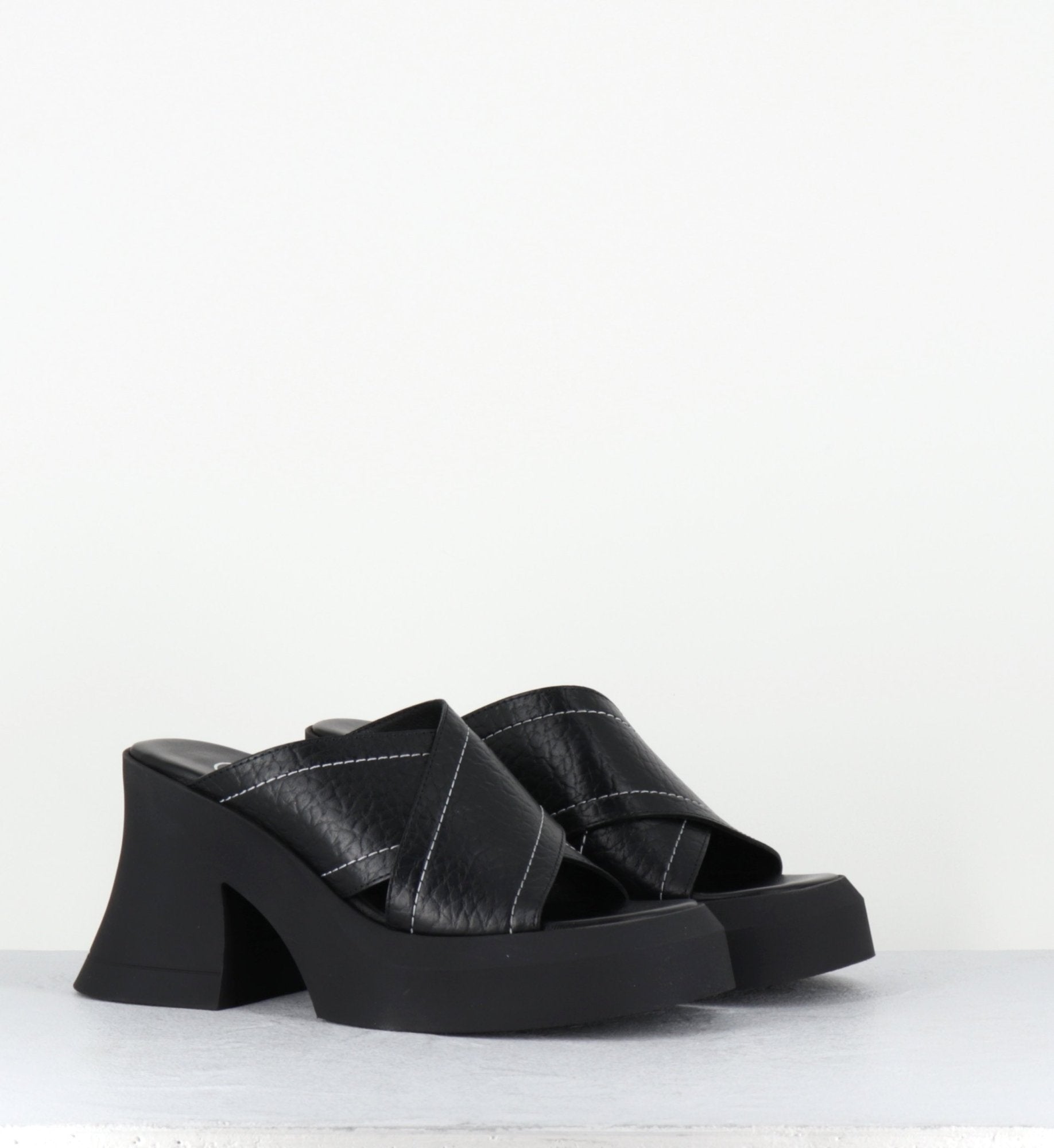 RAISSA BLACK MULES