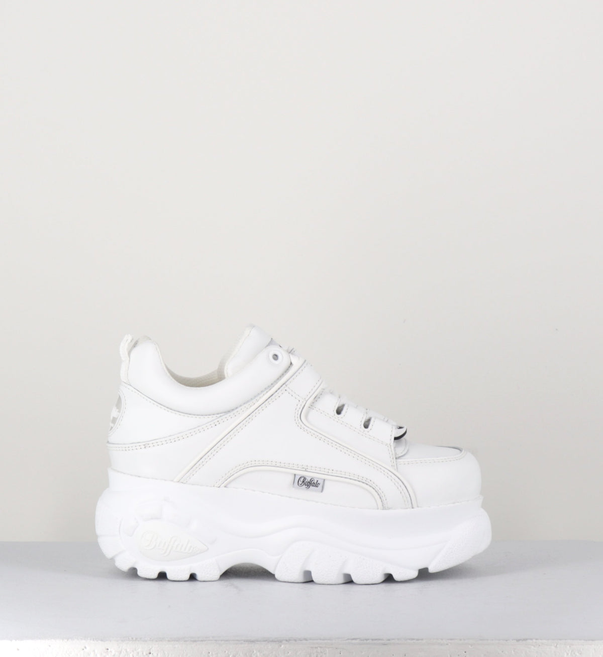 Baskets Plateforme Buffalo London 1300-10 - Cuir Blanc - Pointure 37 - NEUF Avec Défauts