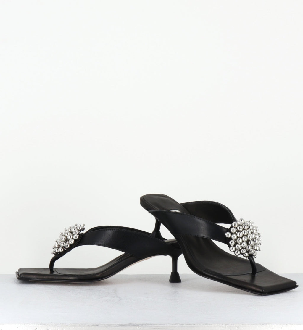 NARELA BLACK SANDAL