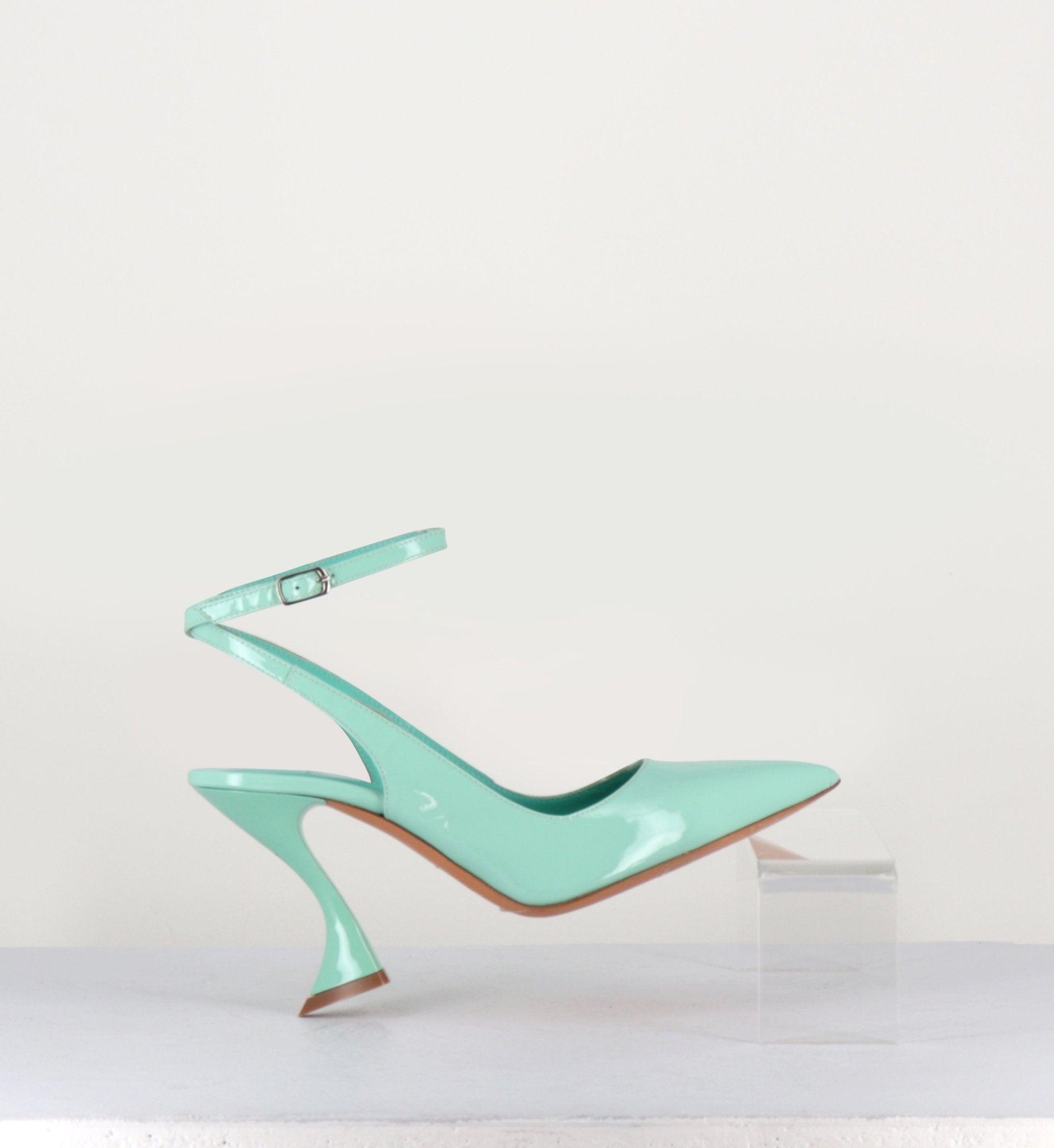 2616 VERNICE MINT