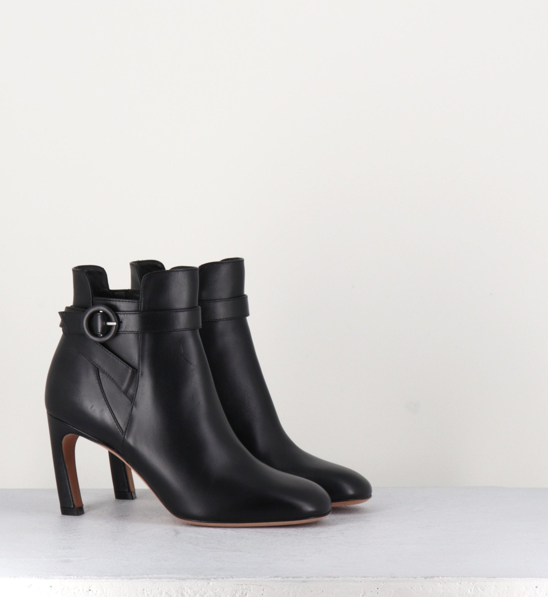 Bottine en cuir noir à talon Pellico - 7311