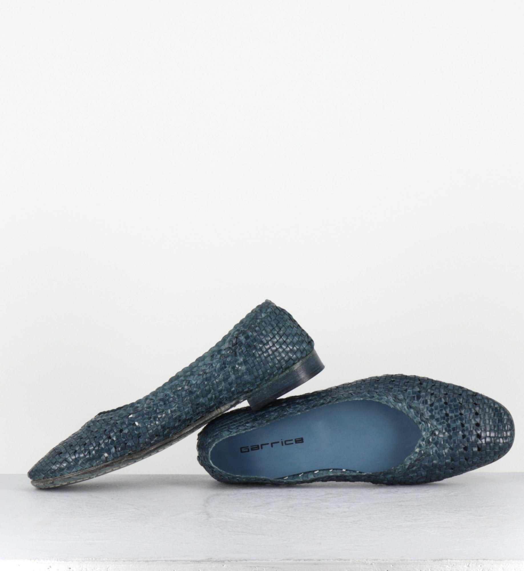 DOBRA DENIM