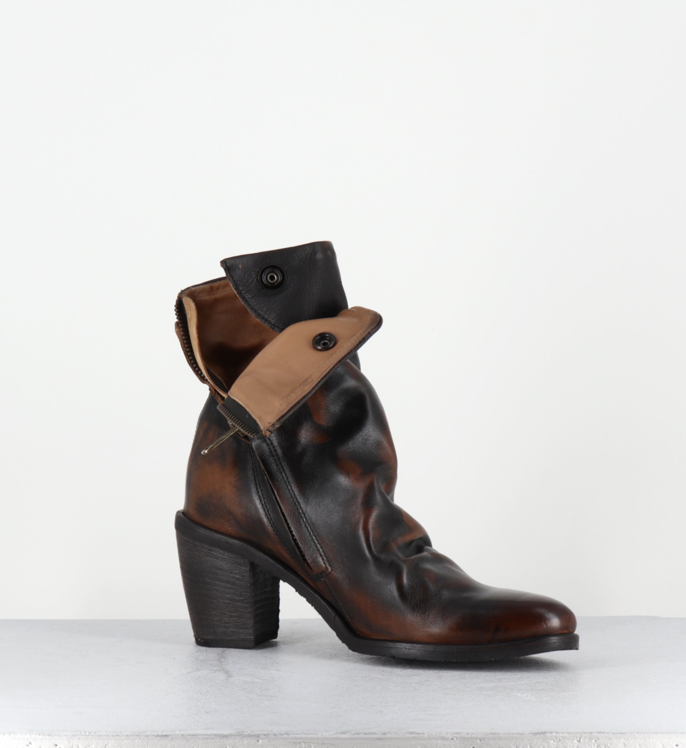 B82209 RITHM CALVADOS