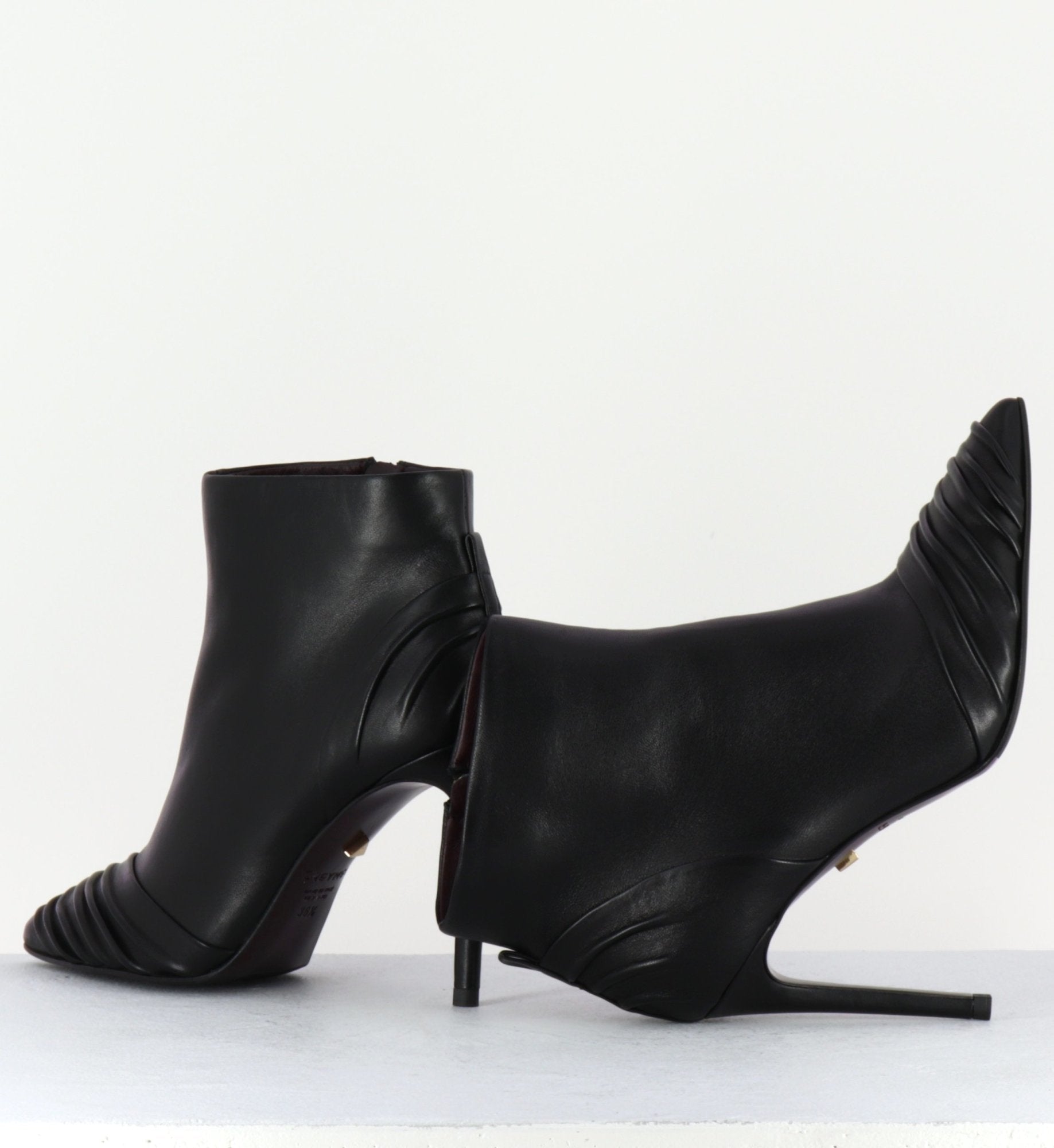 Boots bout pointu en cuir noir - MALIBU GLOVE BOOTS