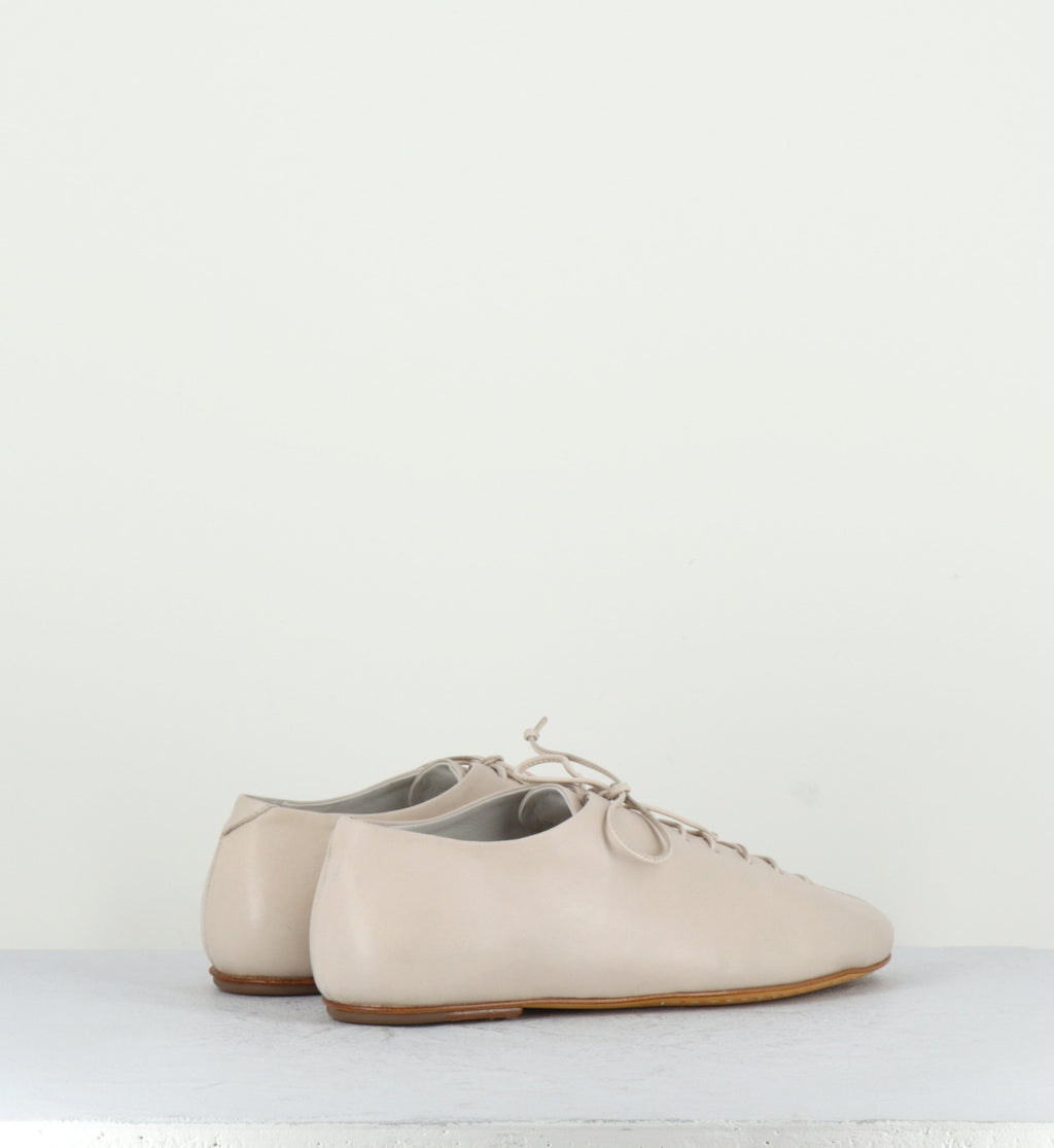 BESSIE 005 NEBBIA