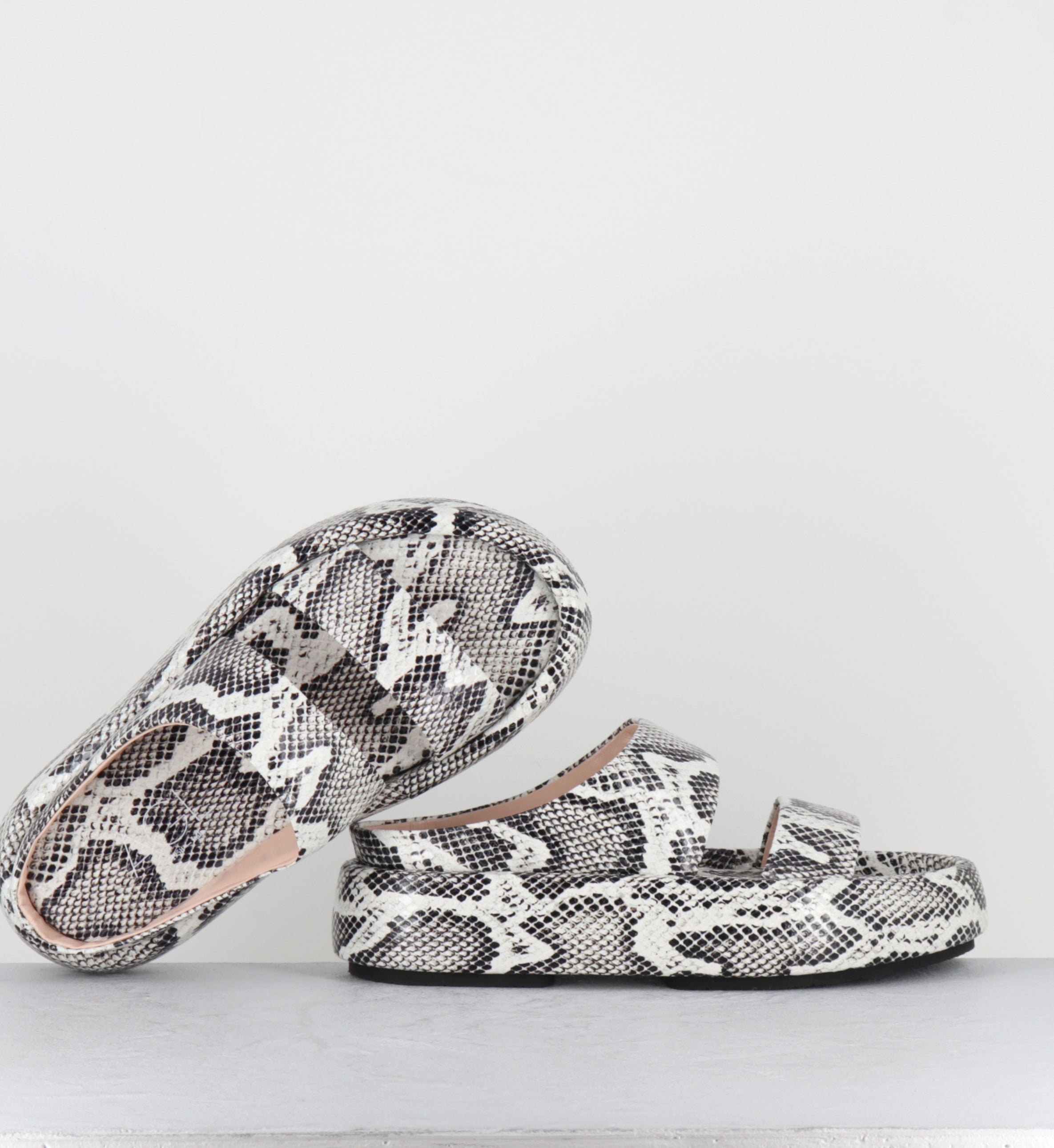 Mules compensées serpent - BULLE SLIDES FOG