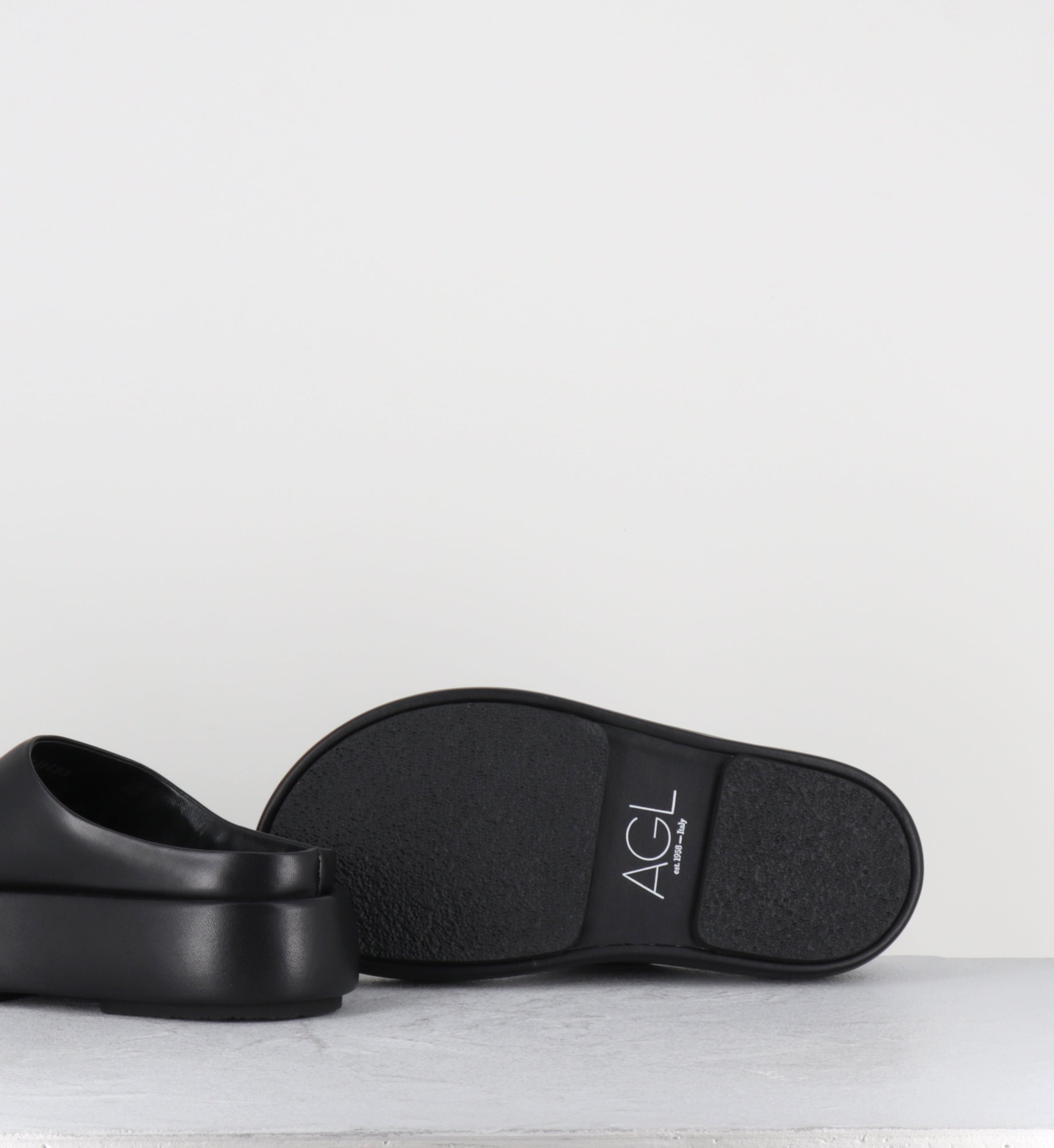 Mules compensées en cuir noir - BULLE SLIDE NERO