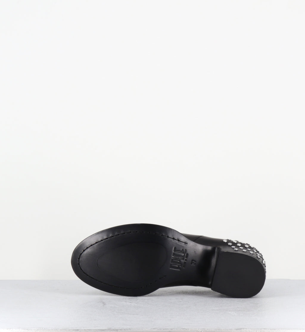 Escarpins en cuir noir à rivets - ANITA RIVET NERO