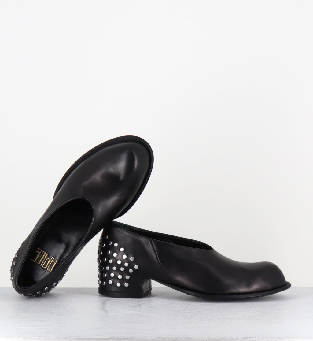 Escarpins en cuir noir à rivets - ANITA RIVET NERO