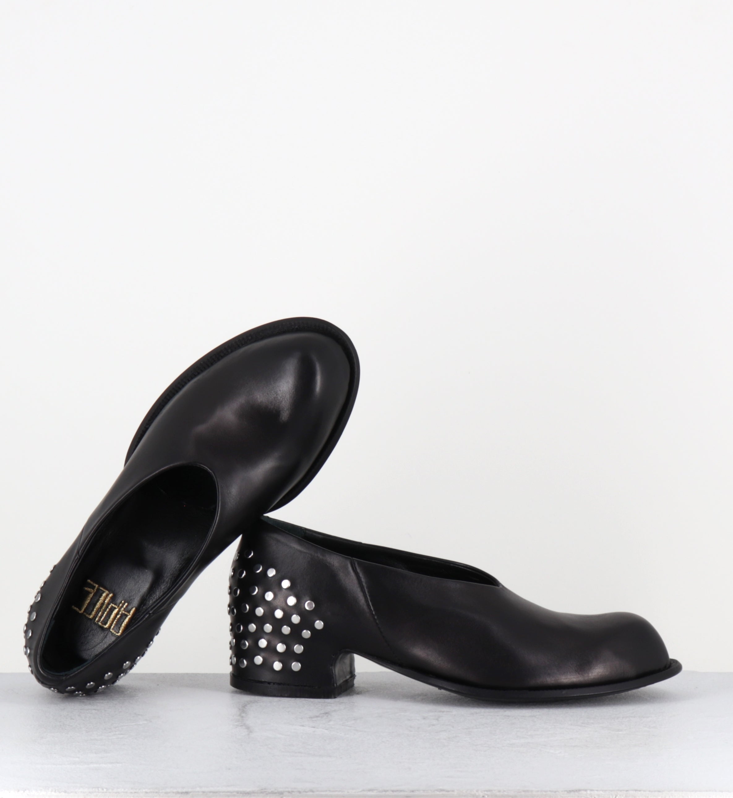 Escarpins en cuir noir à rivets - ANITA RIVET NERO