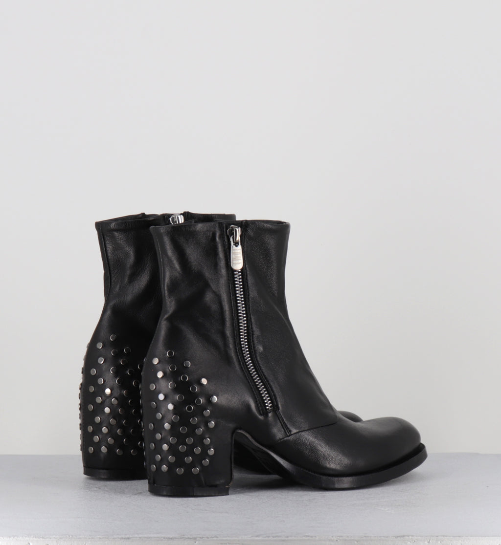 Bottines en cuir noir zip clous - LIDIA RIVET MOUSSE NERO