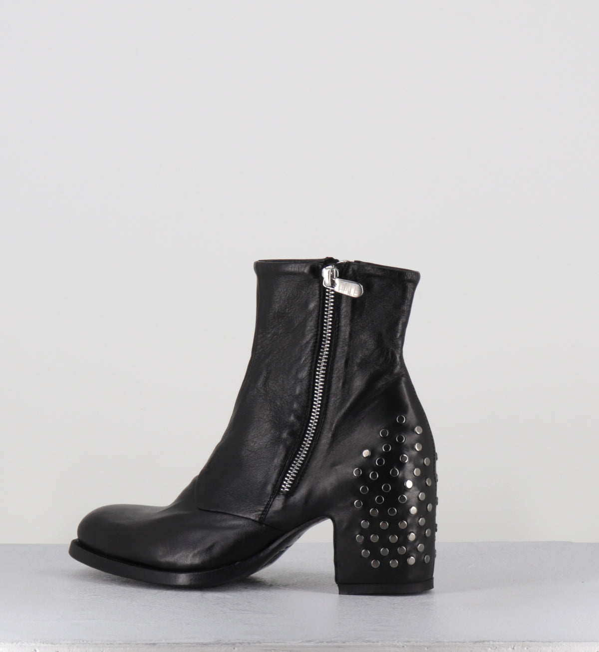 Bottines en cuir noir zip clous - LIDIA RIVET MOUSSE NERO
