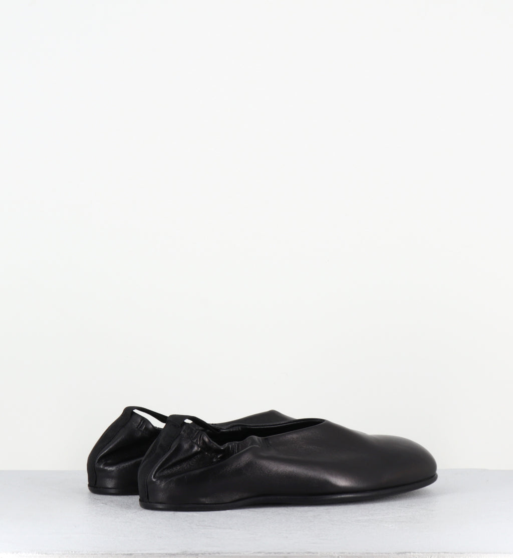 Ballerines en cuir noir japonisantes - LOLA TRIPON NERO