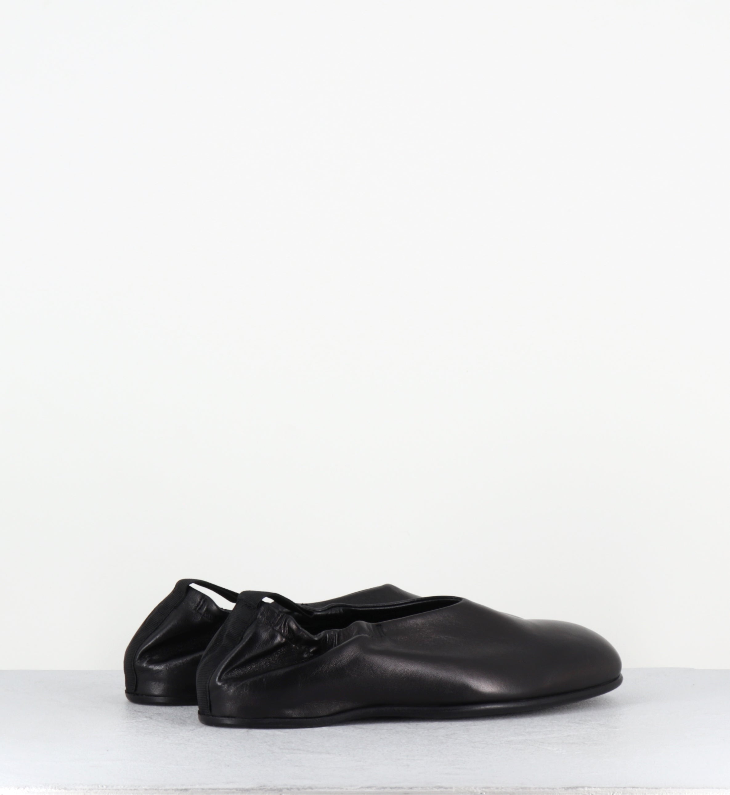 Ballerines en cuir noir japonisantes - LOLA TRIPON NERO