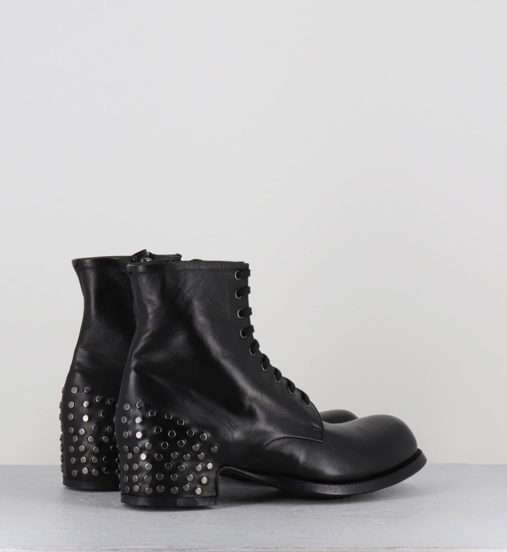 Bottines à lacets en cuir noir à clous - JOLE RIVET MOUSSE NERO