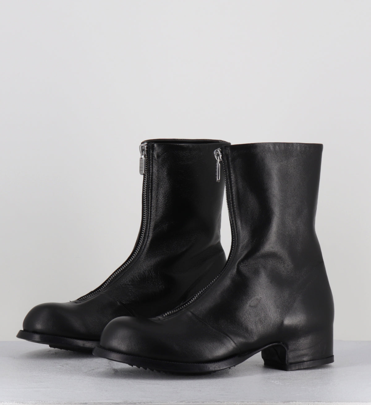 Bottines en cuir noir à zip - ZOE MOUSSE NERO