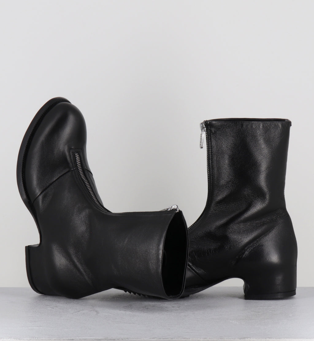 Bottines en cuir noir à zip - ZOE MOUSSE NERO