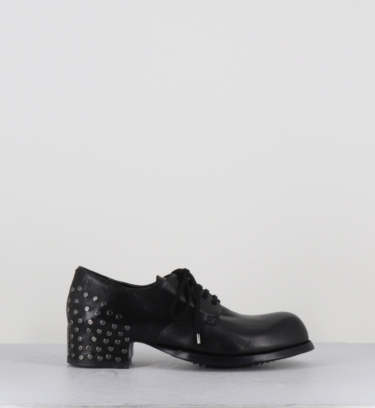 Derby à talon en cuir noir - SIRA RIVET MOUSSE NERO