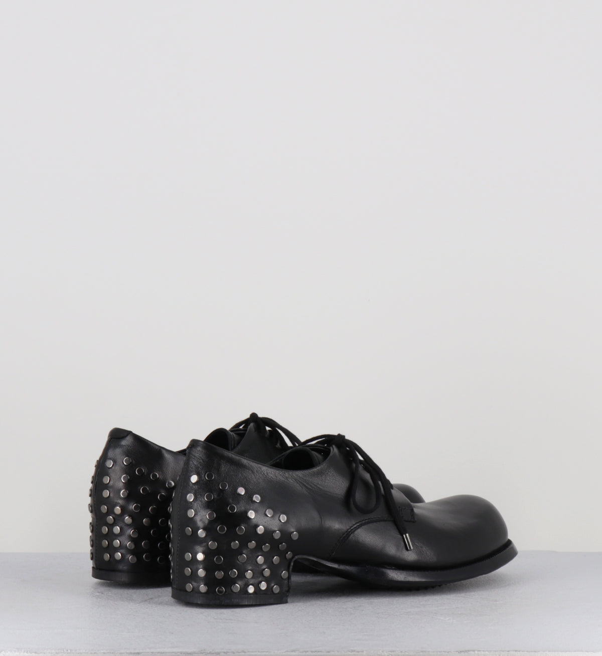 Derby à talon en cuir noir - SIRA RIVET MOUSSE NERO