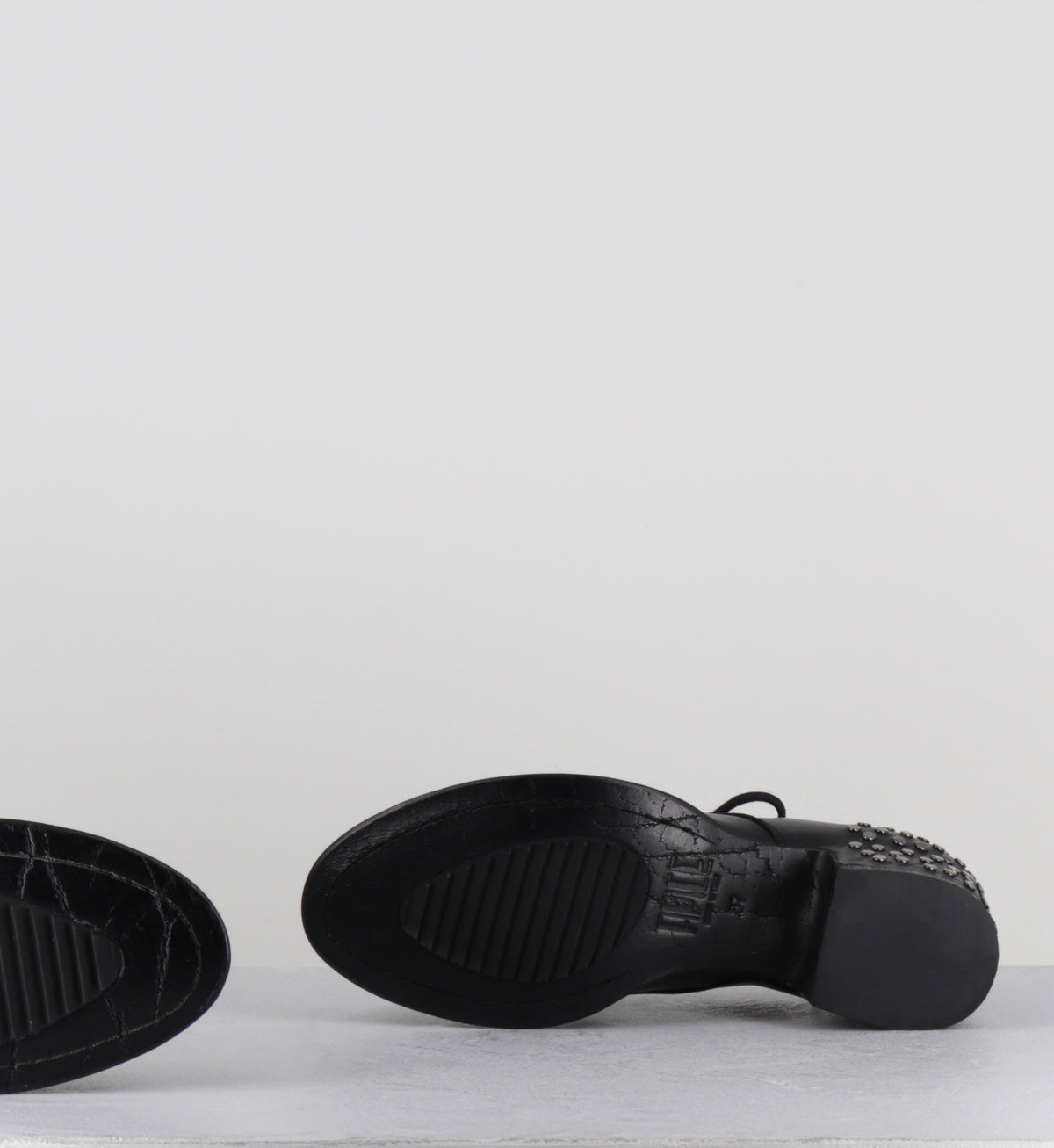 Derby à talon en cuir noir - SIRA RIVET MOUSSE NERO
