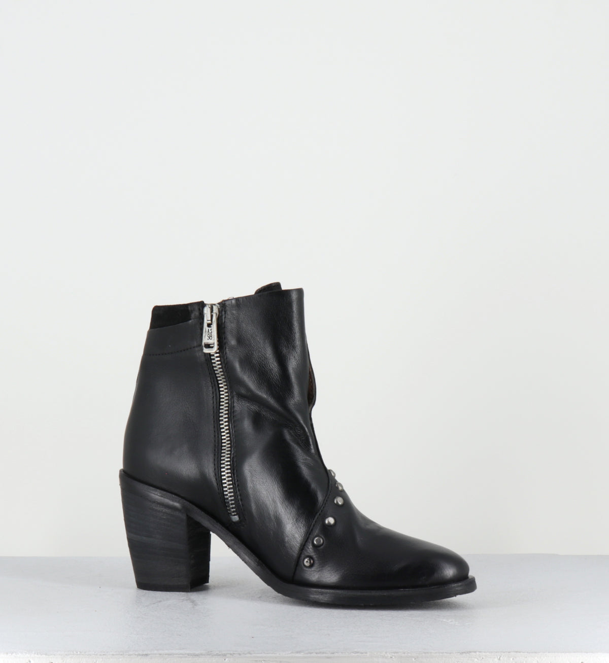 Boots en cuir noir à boutons argent - B82220 RITHM NERO