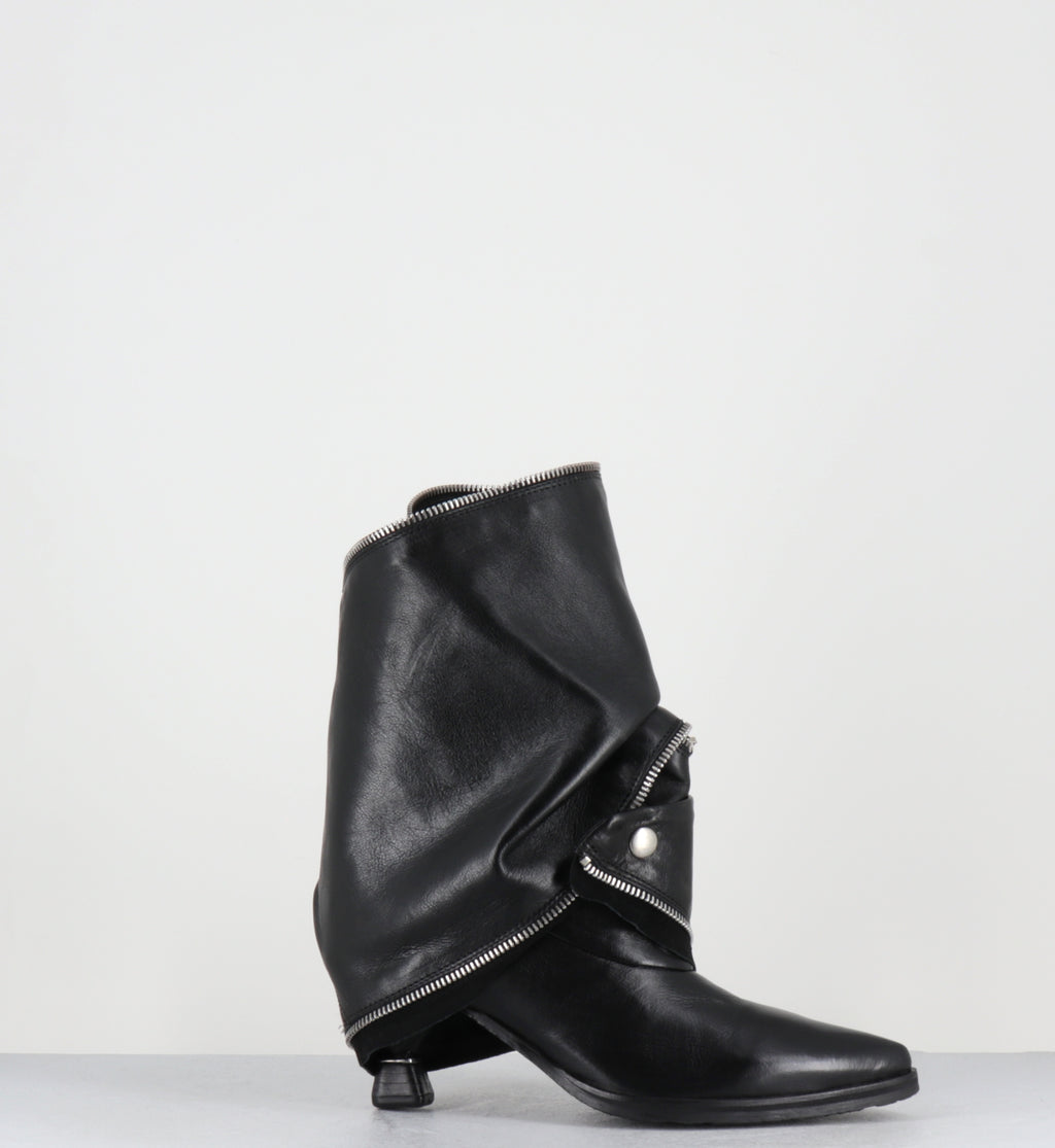 Bottes cuir noir pointu zip - C47303 SILLAR NERO