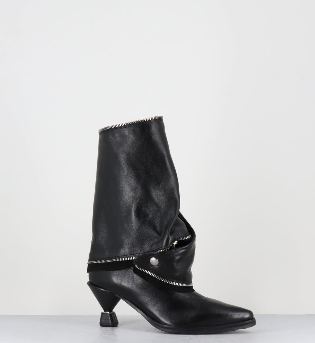 Bottes cuir noir pointu zip - C47303 SILLAR NERO