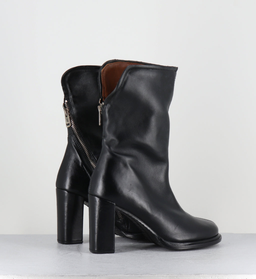 Boots en cuir noir talon haut - C49201 LADY NERO