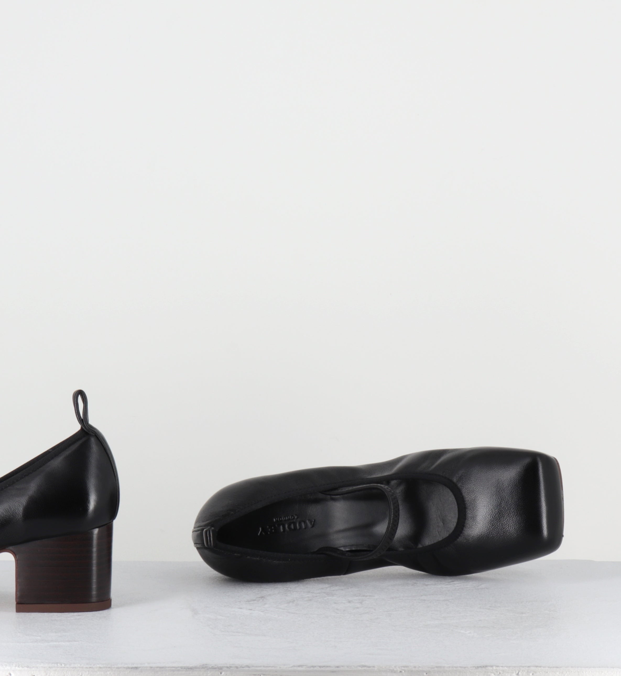 Escarpins élastique en cuir noir - ERBE BLACK NAPPA