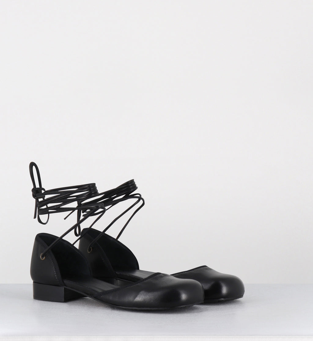 Chaussures en cuir noir à  lacets - REDA BLACK NAPPA