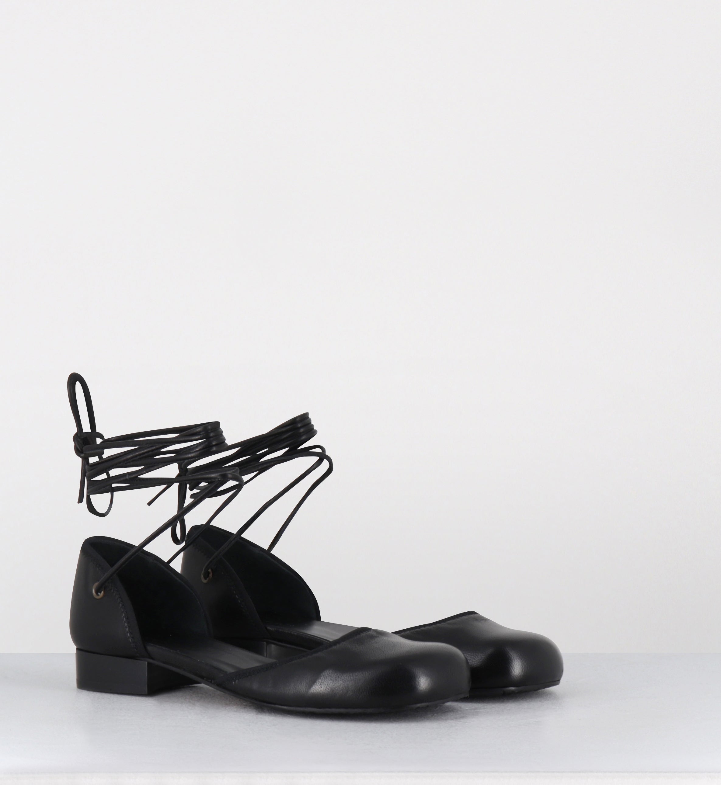 Chaussures en cuir noir à  lacets - REDA BLACK NAPPA