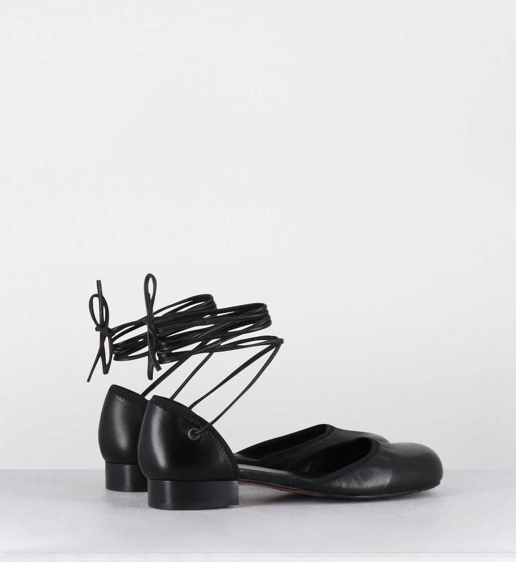 Chaussures en cuir noir à  lacets - REDA BLACK NAPPA