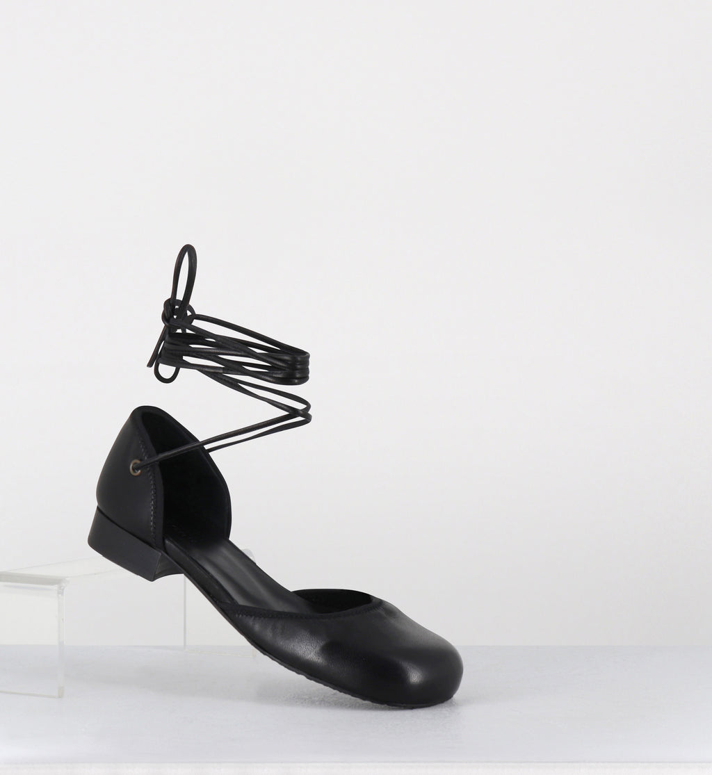 Chaussures en cuir noir à  lacets - REDA BLACK NAPPA