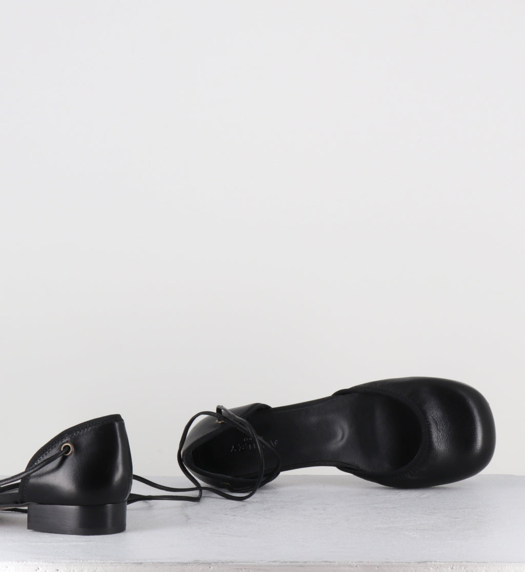 Chaussures en cuir noir à  lacets - REDA BLACK NAPPA