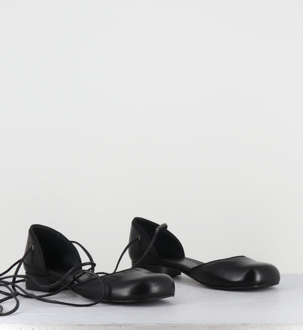 Chaussures en cuir noir à  lacets - REDA BLACK NAPPA