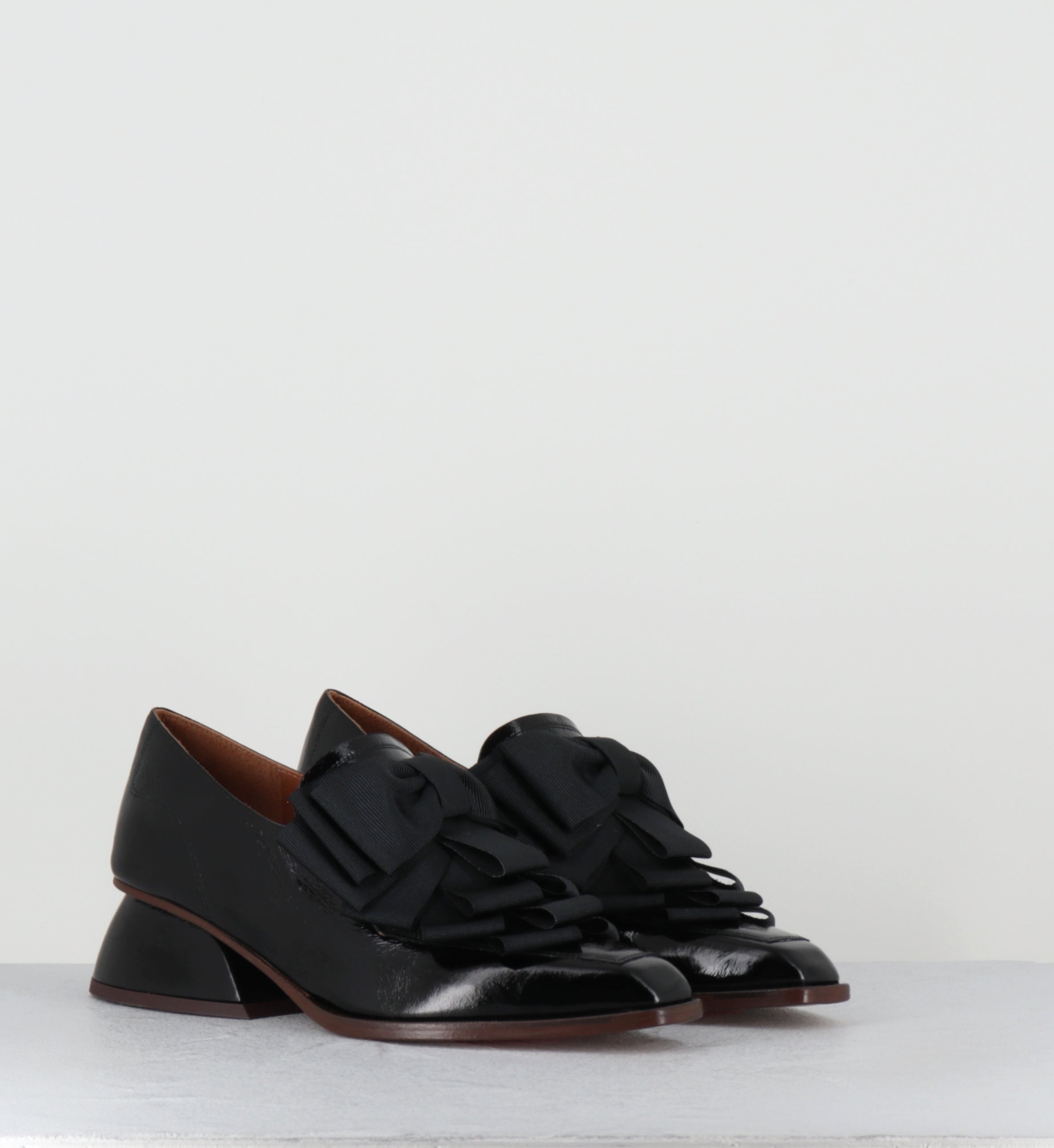 Chaussures en cuir noir à noeuds - CASAME SUCRE NEGRO