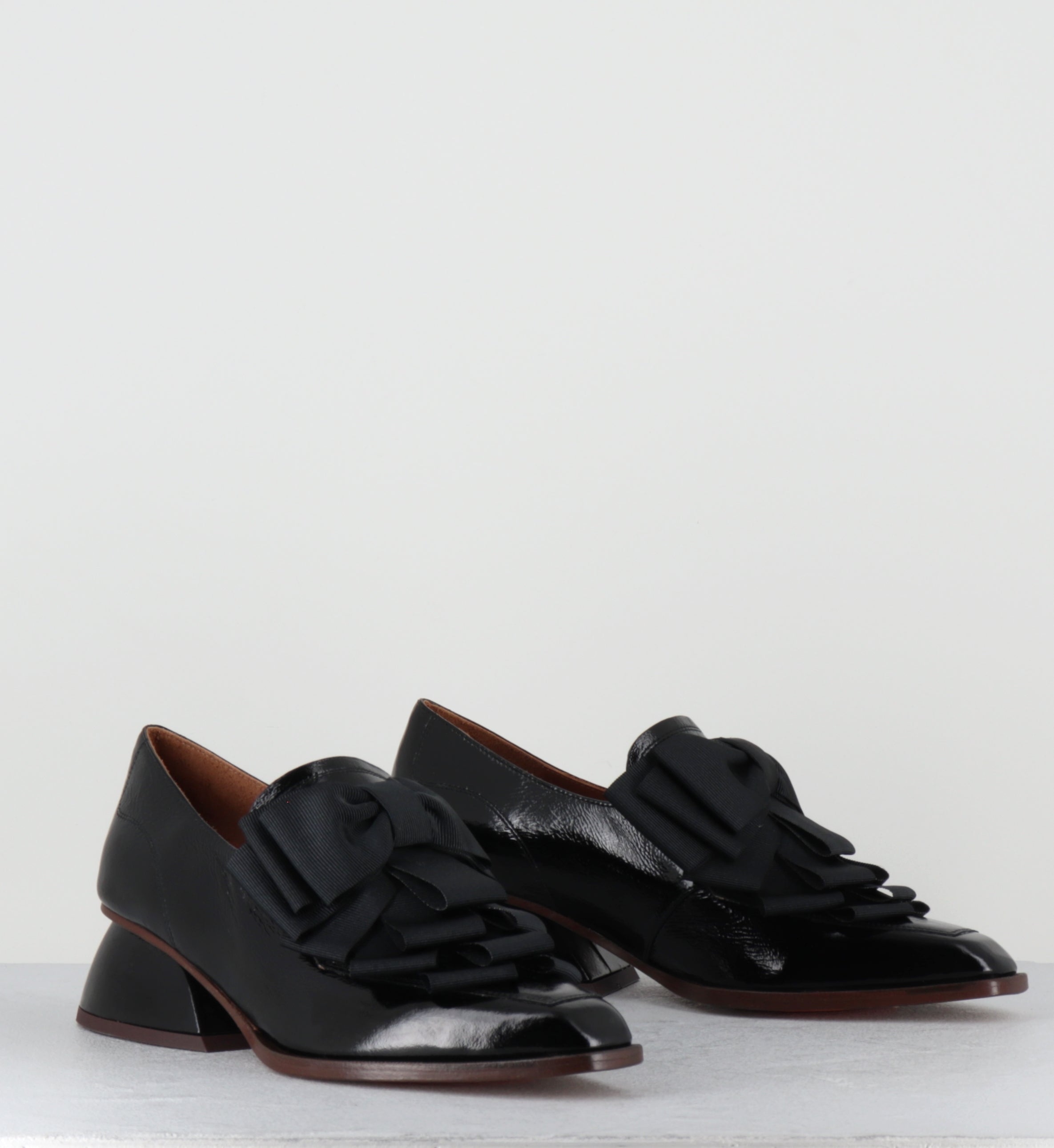 Chaussures en cuir noir à noeuds - CASAME SUCRE NEGRO