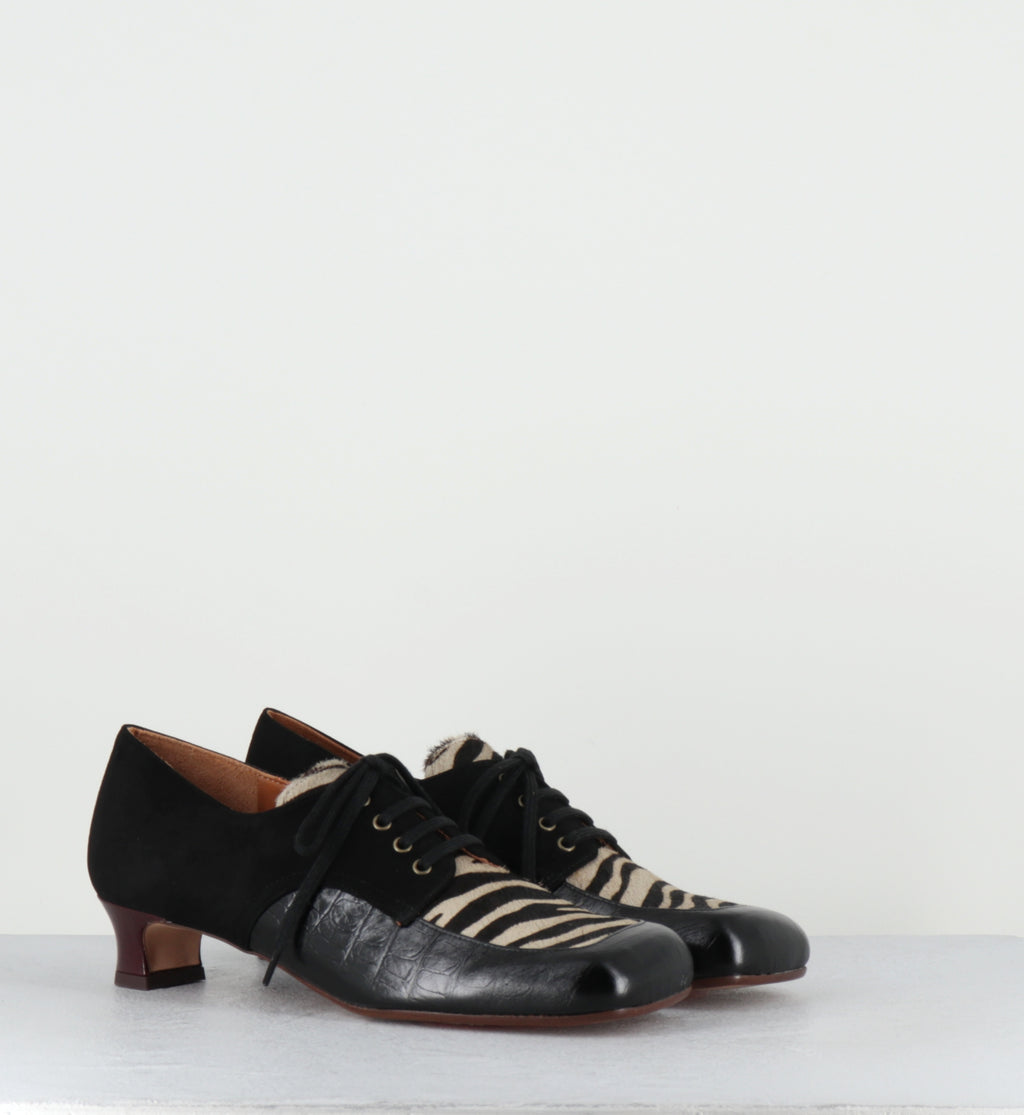 Chaussures à lacets cuir noir et zèbre - IZMAYA KRAKOVA NEGRO