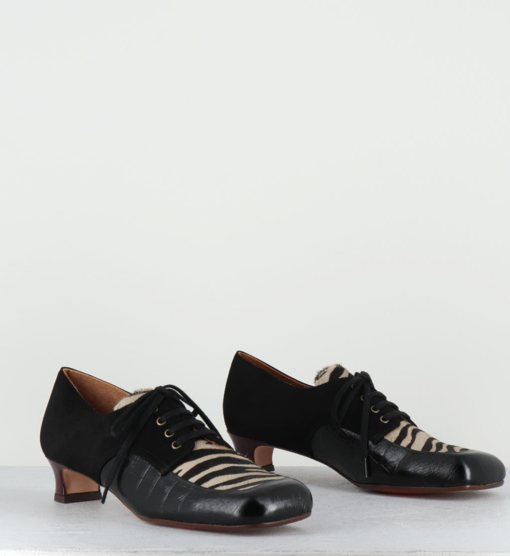 Chaussures à lacets cuir noir et zèbre - IZMAYA KRAKOVA NEGRO