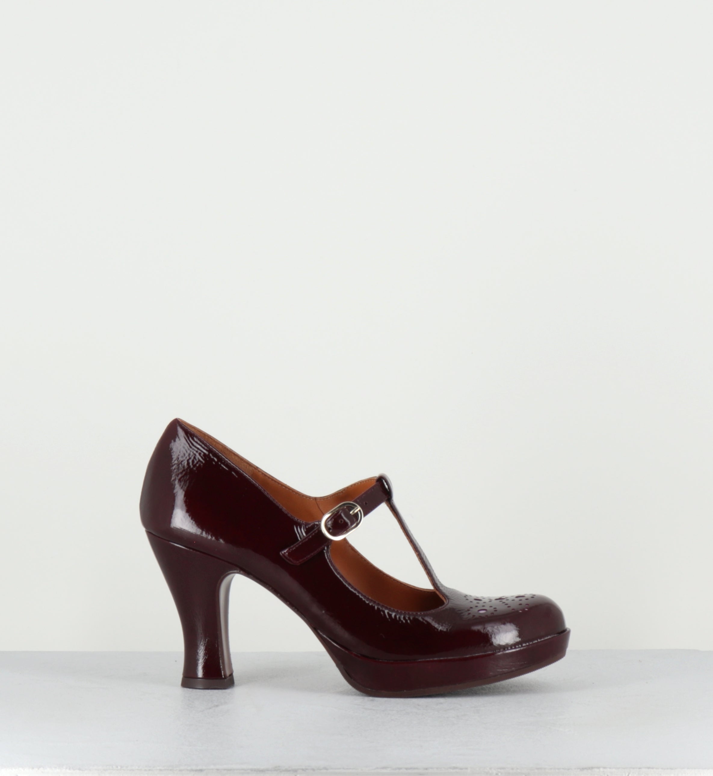 Escarpins salomé à plateforme vernis bordeaux - KOKESHI SUCRE RUBI