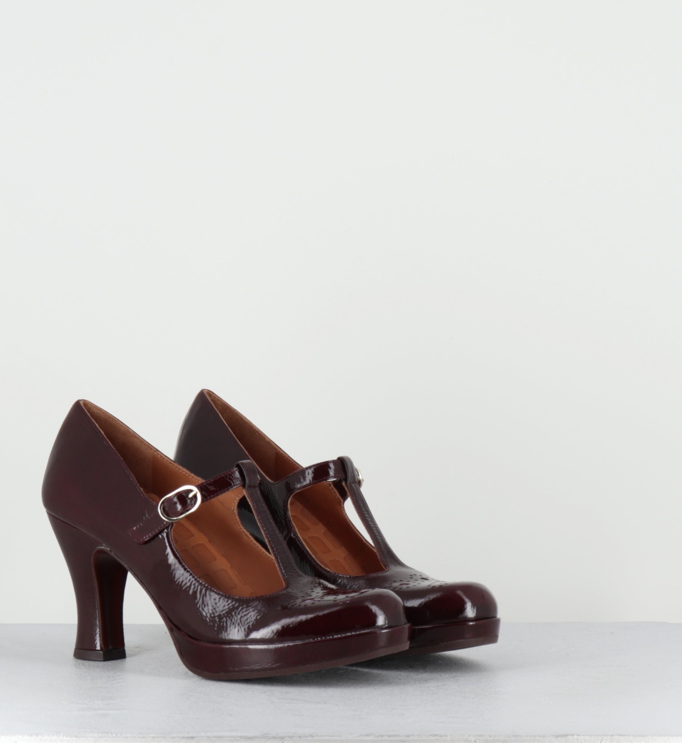 Escarpins salomé à plateforme vernis bordeaux - KOKESHI SUCRE RUBI