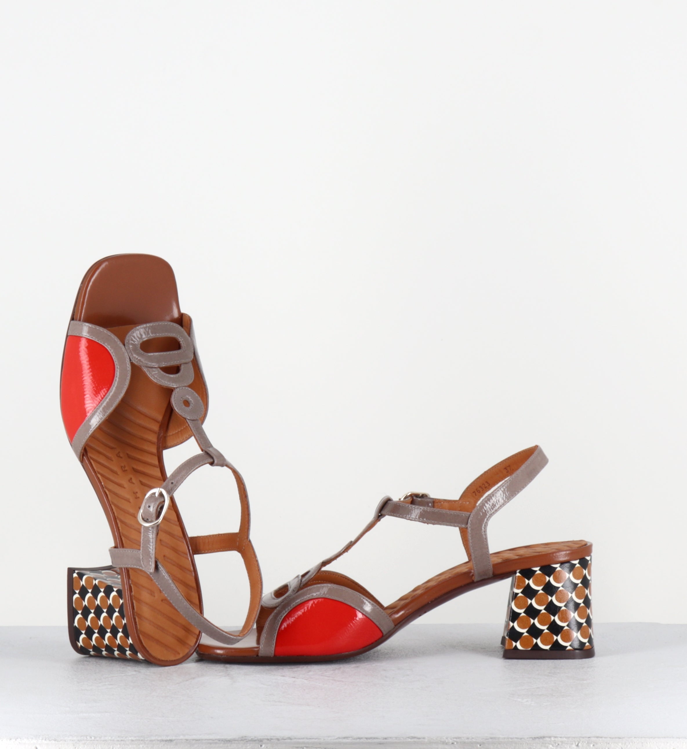 Sandales en cuir vernis orange et gris - LETOUCHE SUCRE ASH