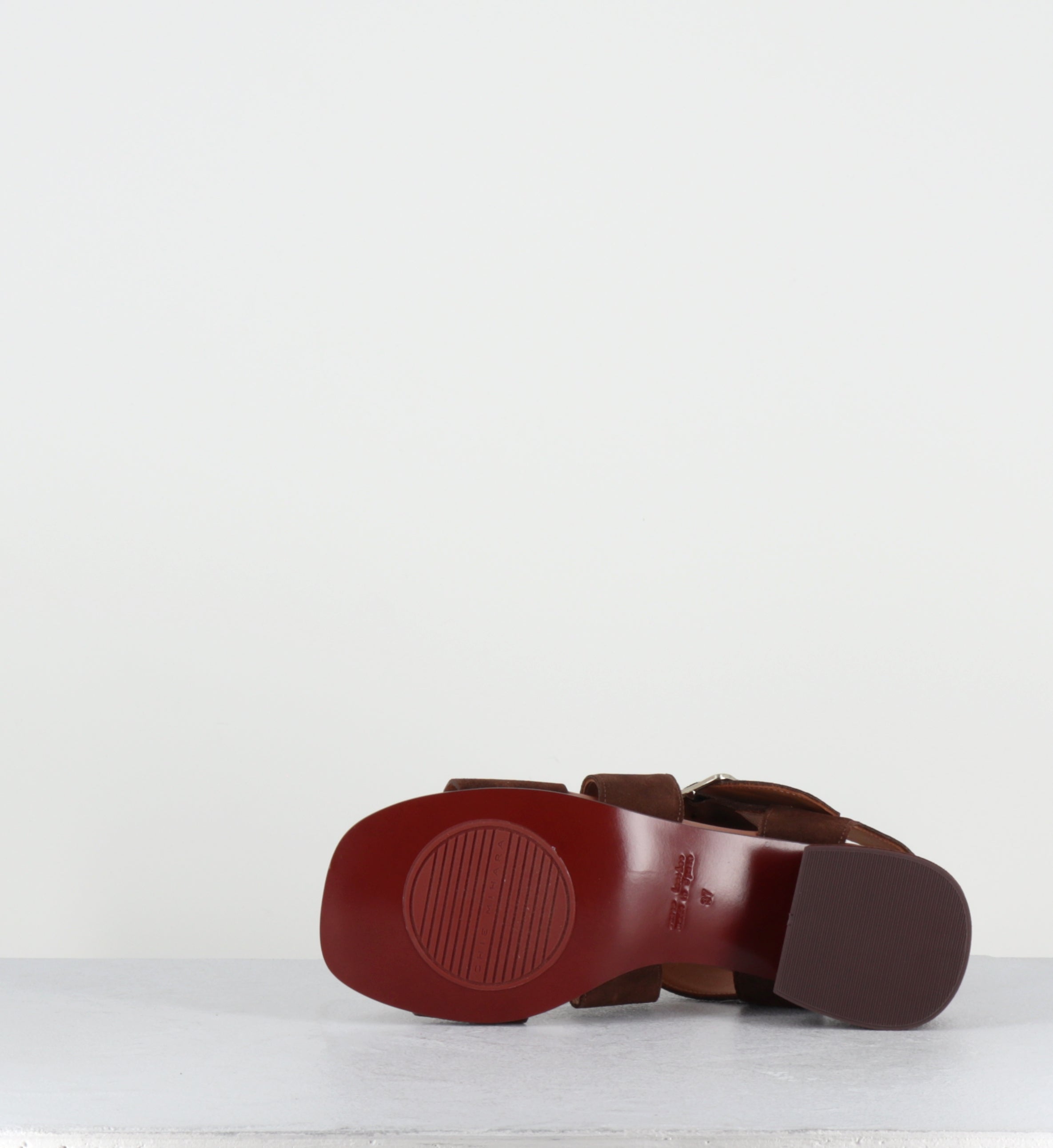 Sandales en daim marron petit talon  - QUI ISRAEL BALTA CASTANO