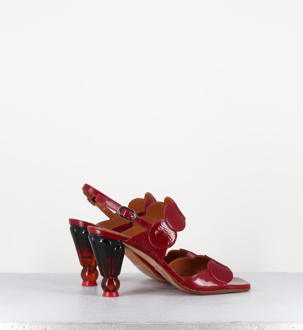 Sandales en cuir vernis rouge à talon - URANA SUCRE ROJO