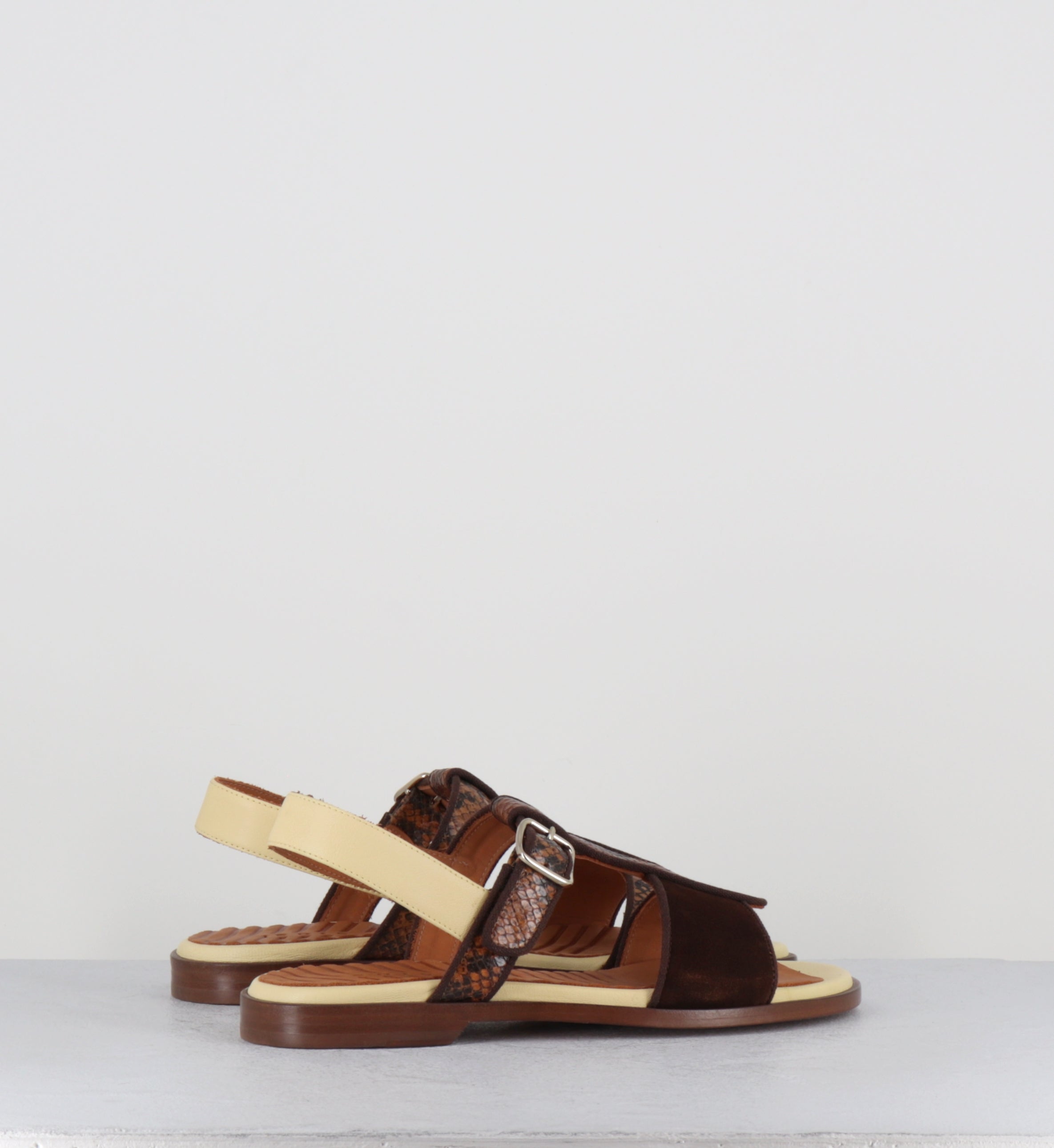 Sandales plates en cuir marron - WABIL48 PIEL COLOR5