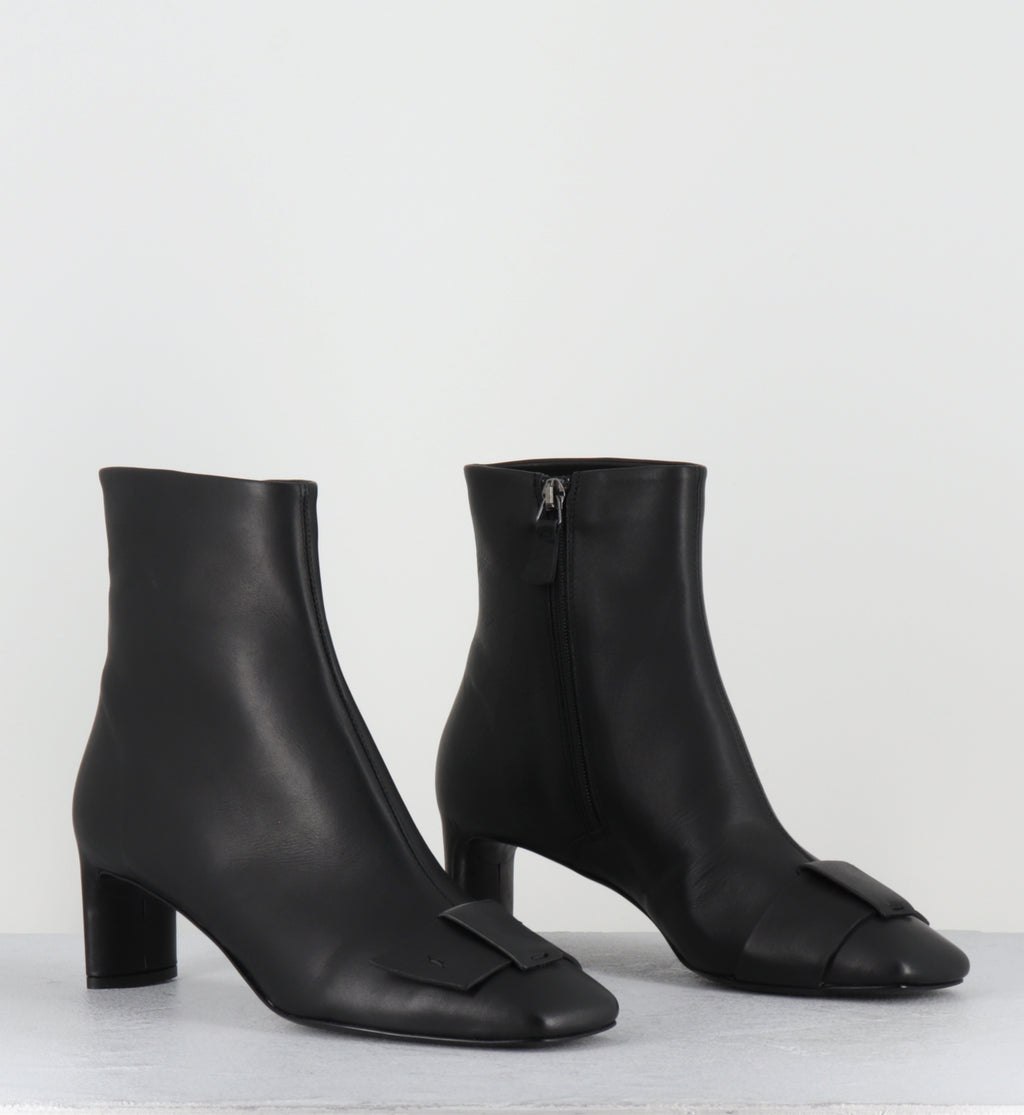 Boots en cuir noir petit talon - 12225 CAPRI NERO